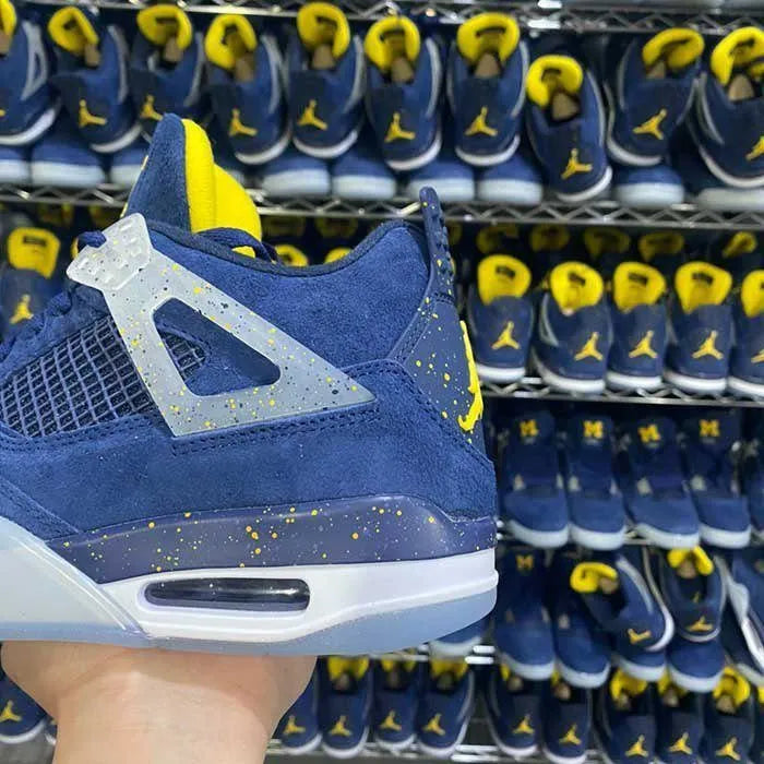 J4 RETRO ‘MICHIGAN WOLVERINES’ PE