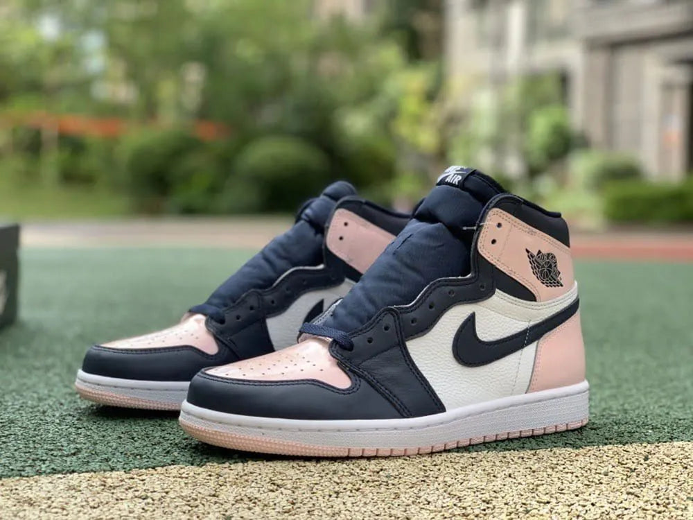 J1 Retro High OG SE ‘Atmosphere(Bubble Gum)