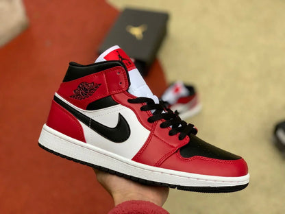 J1 Mid ‘Chicago Black Toe’