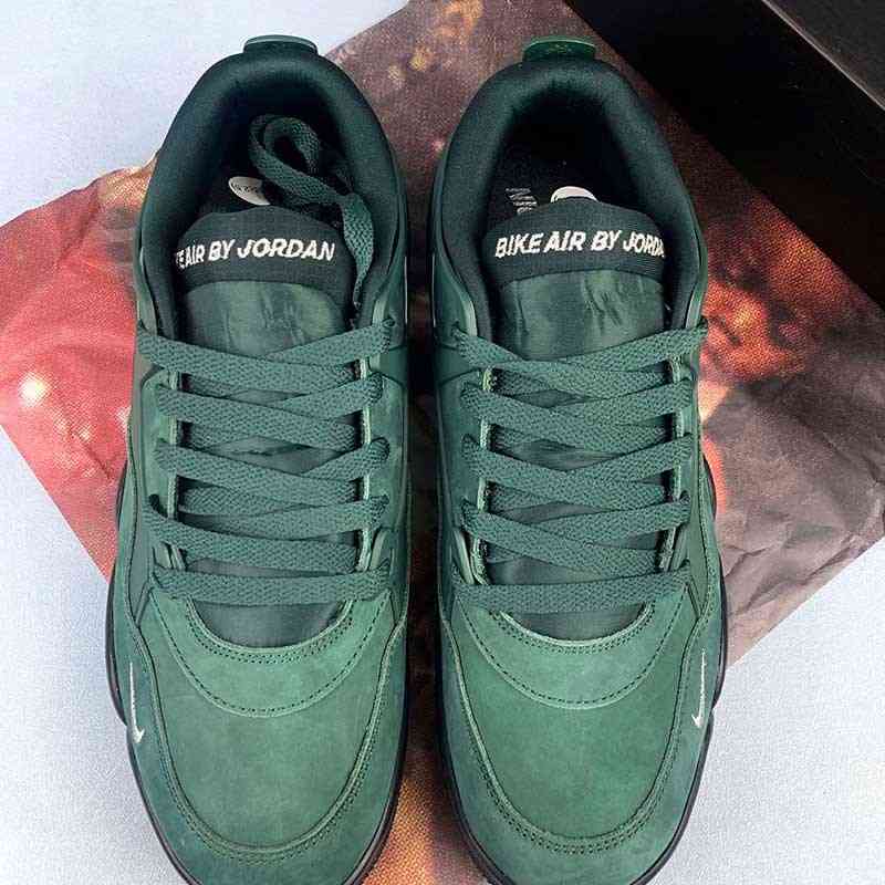 NIGEL SYLVESTER X J4 RM SP ‘FENCE GREEN’