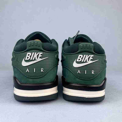 NIGEL SYLVESTER X J4 RM SP ‘FENCE GREEN’