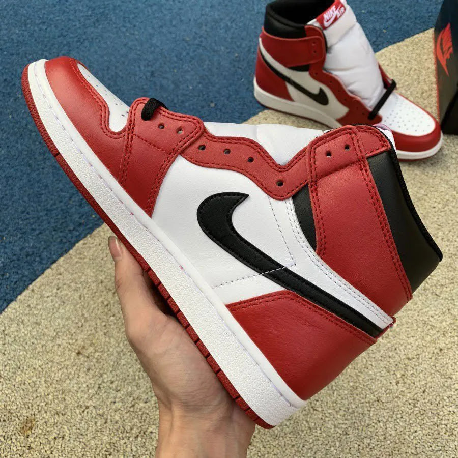 J1 Retro High OG ‘Chicago’