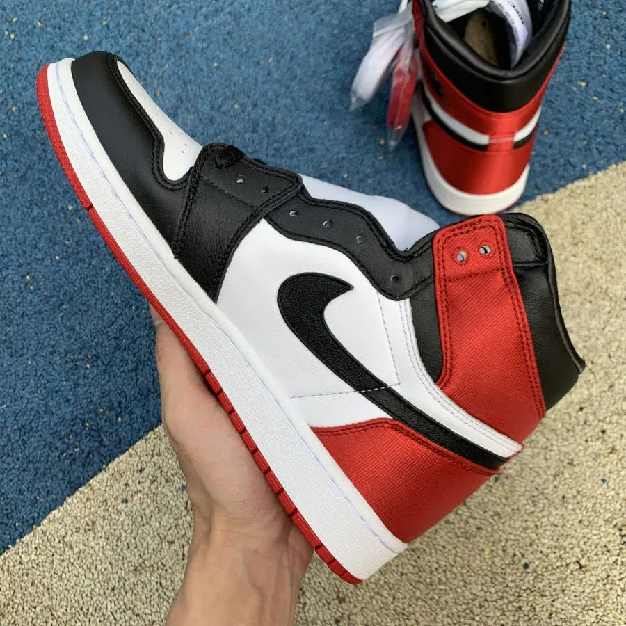 J1 Retro High ‘Satin Black Toe