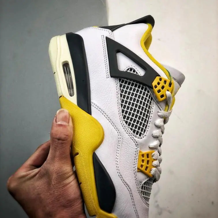 J4 RETRO ‘VIVID SULFUR’